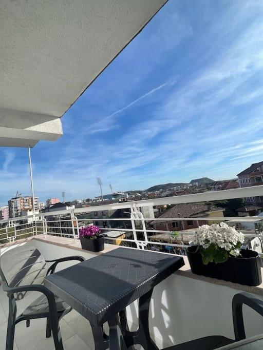 Modern Apt Near City Centre Shkodër エクステリア 写真