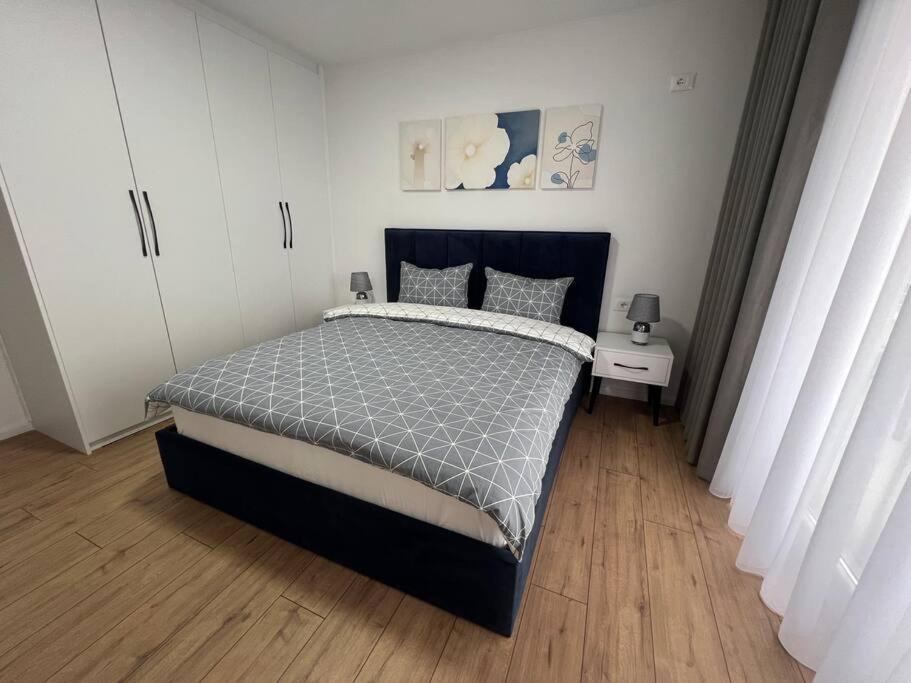 Modern Apt Near City Centre Shkodër エクステリア 写真